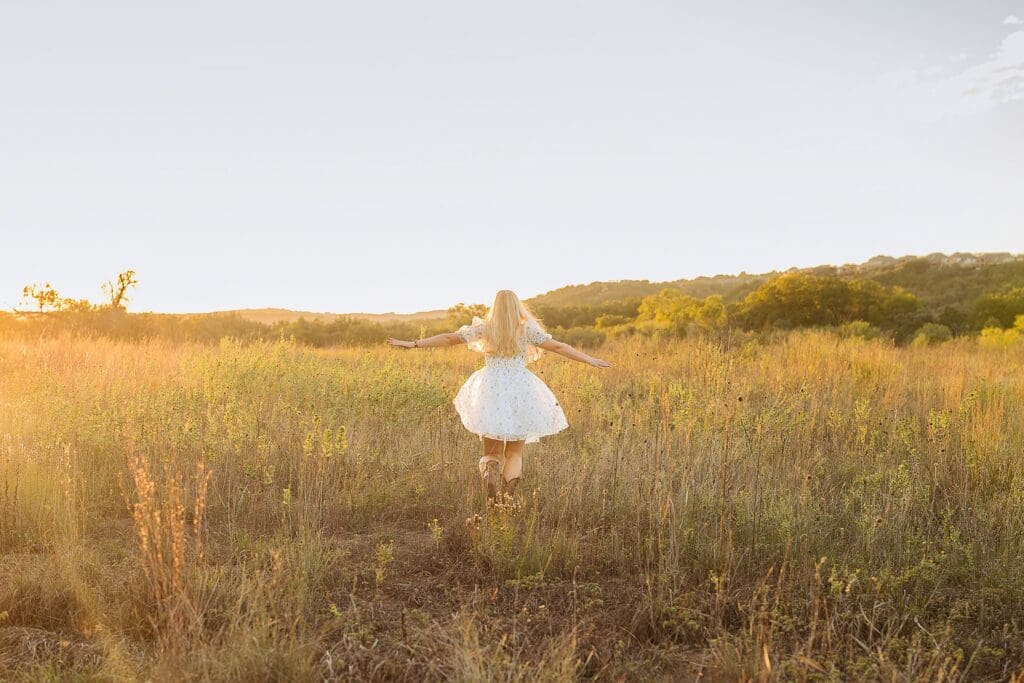 Austin Texas Senior Photography Field Fall Photos Keala Jarvis