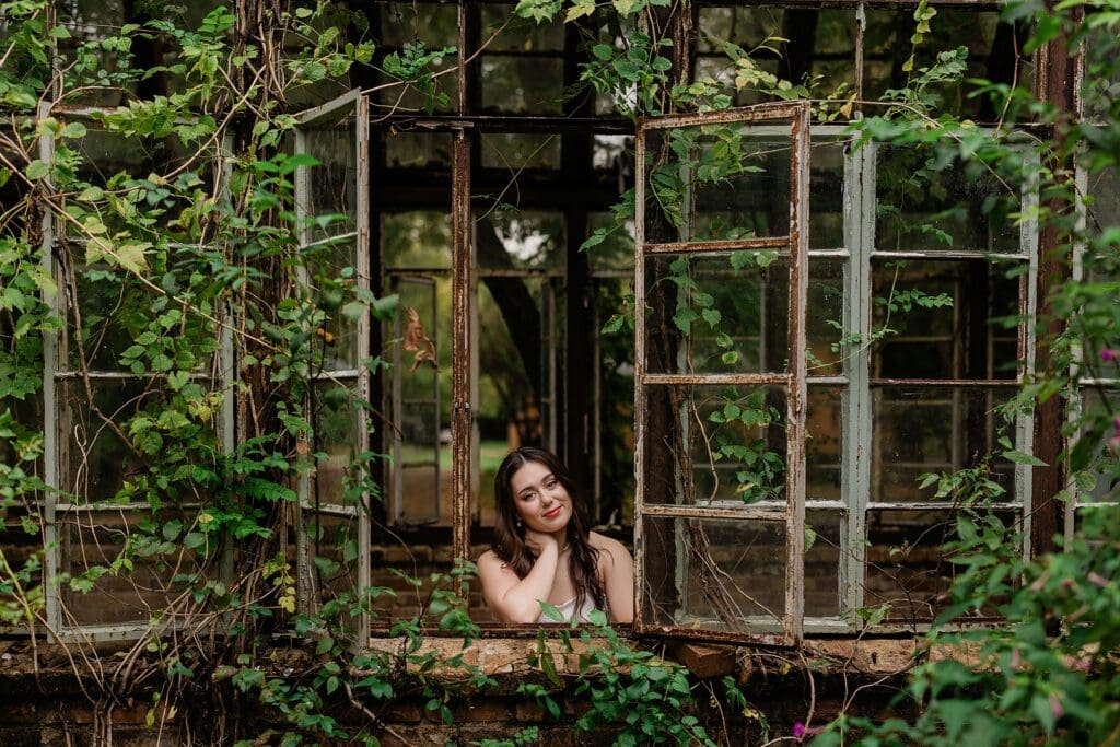 Austin Texas Sekrit Theater Senior Photos Garden Keala Jarvis Photography