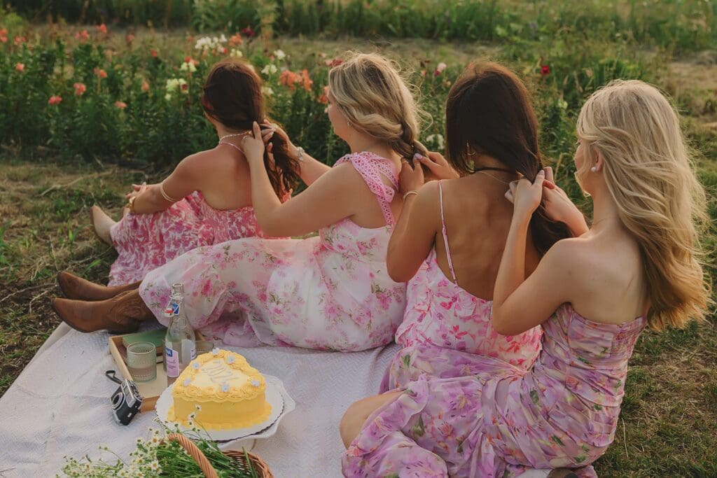 Austin Texas Flower Farm Group High School Senior Photos by Keala Jarvis Photography