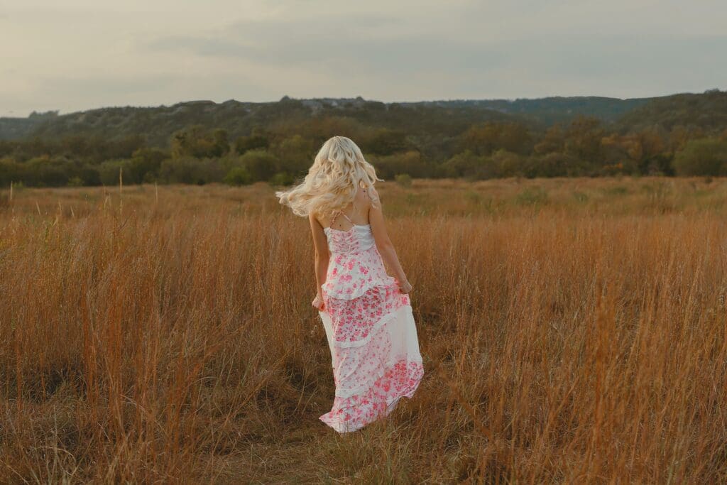 Austin Texas Cooperas Cove High School Senior Photos at Common Fords University of Oklahoma Announcement by Keala Jarvis Photography